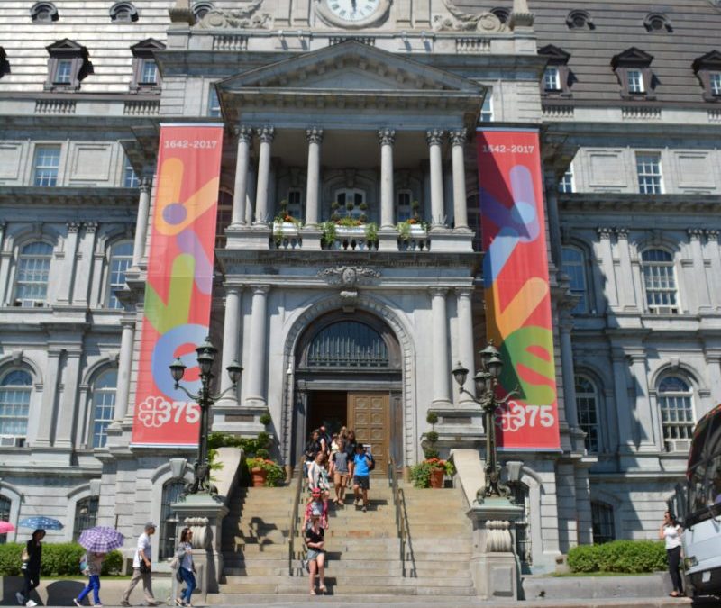 RUMAN devant l’Hôtel de Ville de Montréal